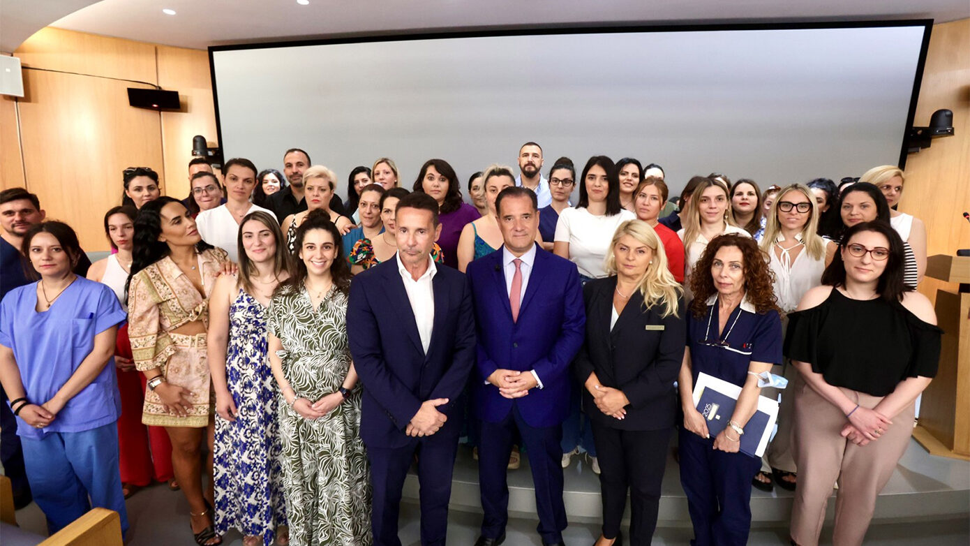 Ορκωμοσία 49 νέων νοσηλευτών στο νοσοκομείο «Ευαγγελισμός» με τον υπουργό Υγείας, Άδωνι Γεωργιάδη