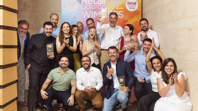 Η Πλαίσιο κέρδισε τον τίτλο Retailer of the Year
