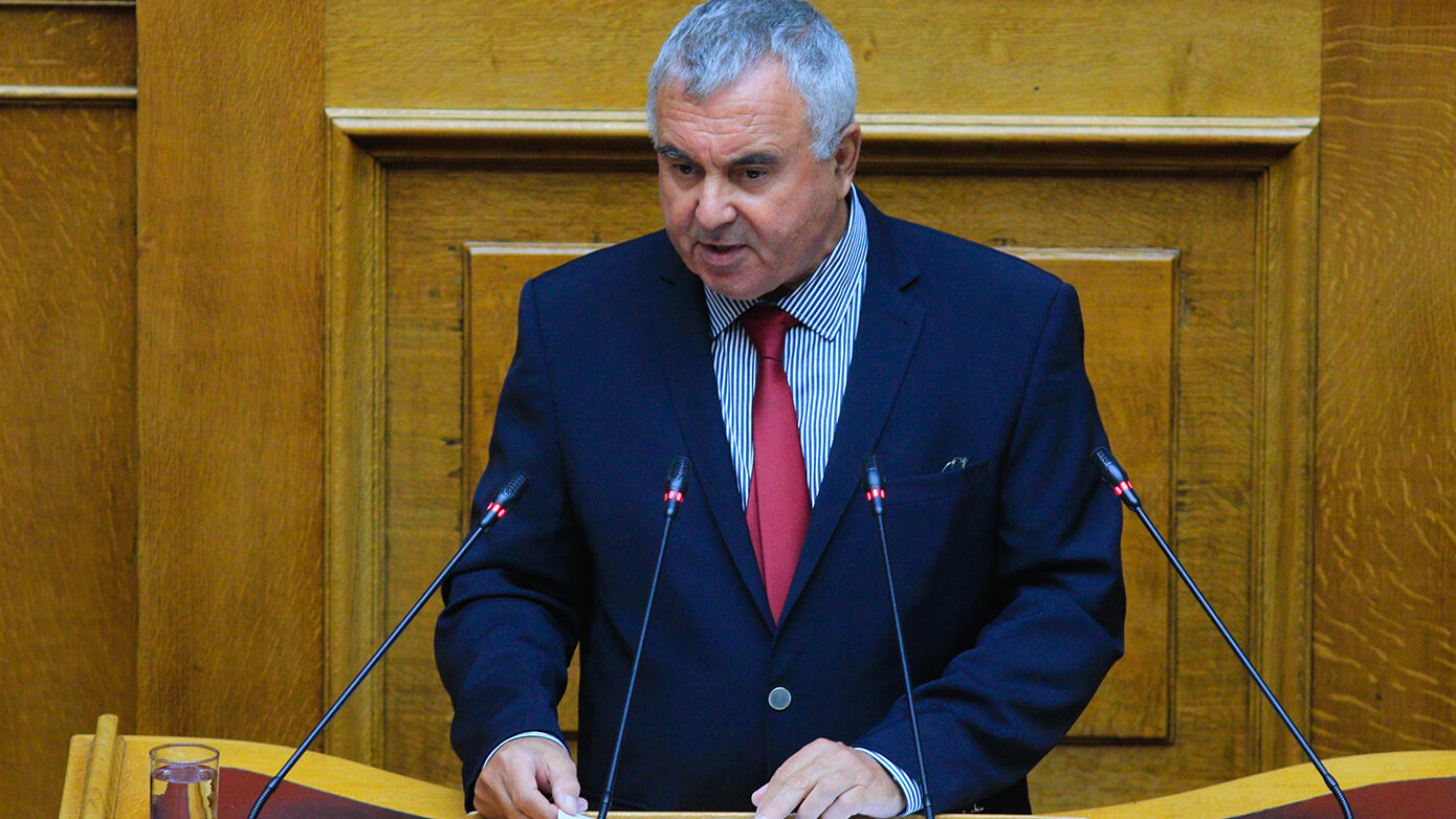 «Επίδειξη δημοσίων σχέσεων»: Ο Σταύρος Μιχαηλίδης του ΠΑΣΟΚ επικρίνει τη δεξίωση για την αποκατάσταση της Δημοκρατίας