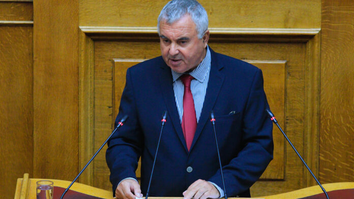 «Επίδειξη δημοσίων σχέσεων»: Ο Σταύρος Μιχαηλίδης του ΠΑΣΟΚ επικρίνει τη δεξίωση για την αποκατάσταση της Δημοκρατίας
