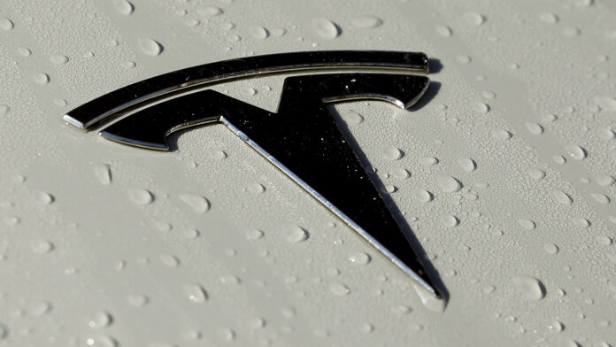 Για την Tesla το 2025 ξεκινά καταστροφικά – «Έλον Μασκ γύρνα πίσω»