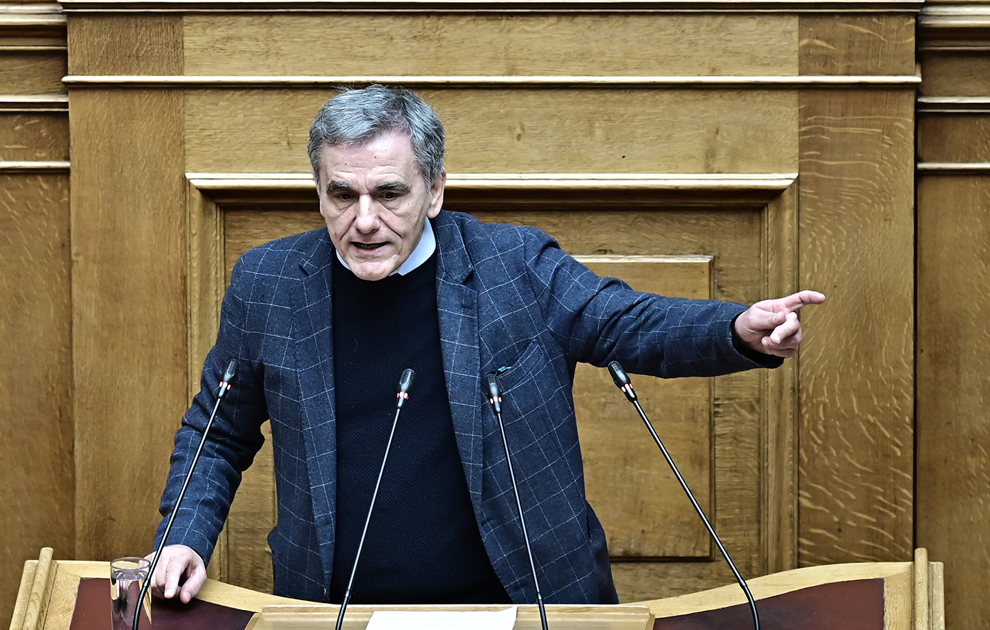 Τσακαλώτος: Το νομοσχέδιο βασίζεται στη φιλοσοφία της λιτότητας