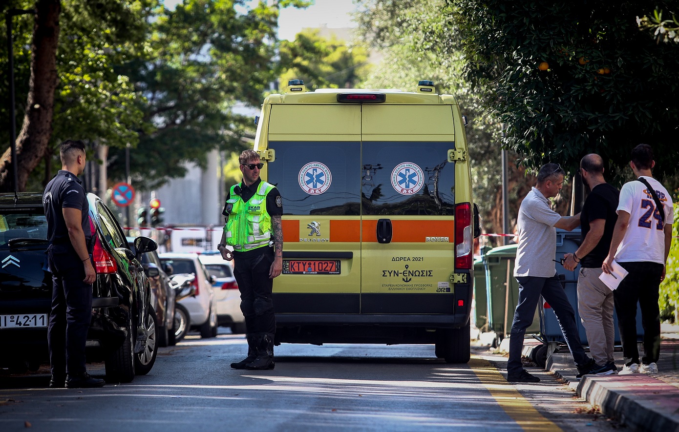 Δολοφονία στην Αγία Παρασκευή: Η ΕΛ.ΑΣ καταδιώκει άνδρα του περιβάλλοντος του θύματος – «Εξαφανίστηκε μυστηριωδώς»