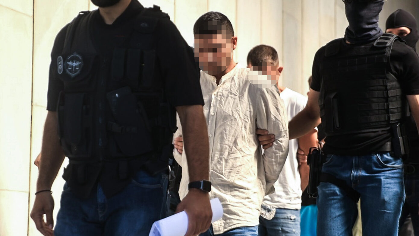 Φόνος στην Αγία Παρασκευή: Προφυλακιστέοι ο δράστης του καθηγητή και οι συνεργοί του