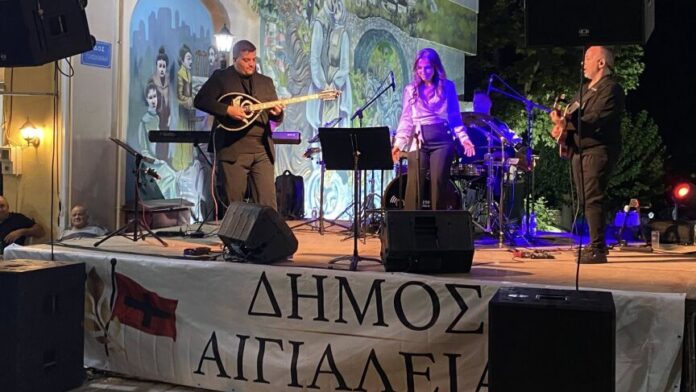 Πλήθος θεατών στο Μουσικό Φεστιβάλ του Δήμου Αιγιαλείας