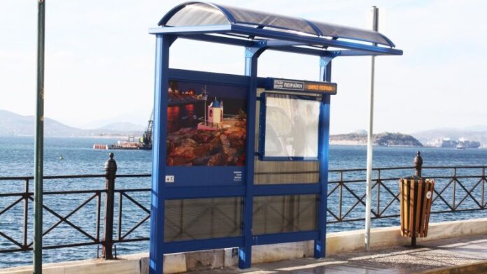 Ο Δήμος Αργοστολίου τοποθετεί 19 «έξυπνα» υπόστεγα λεωφορείων