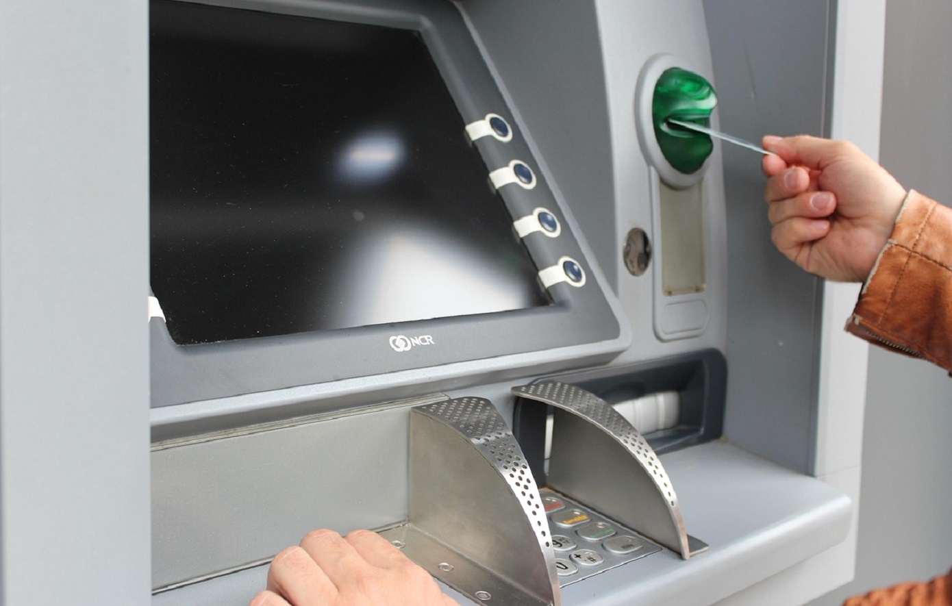 Δωρεάν αναλήψεις μετρητών από τις 11 Αυγούστου – Εφαρμογή της νέας νομοθεσίας για ΑΤΜ συναλλαγές