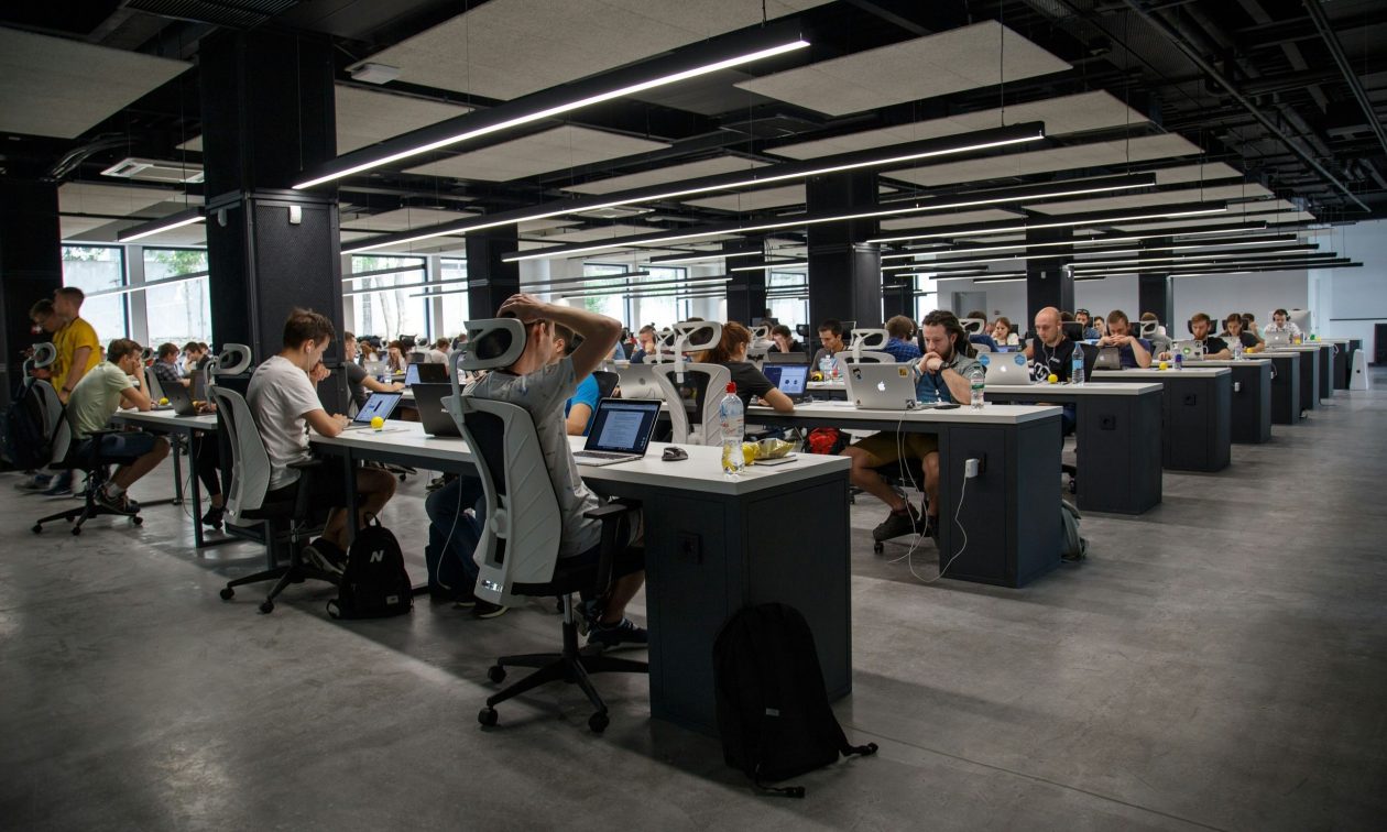 Έρευνα: Ένας στους δύο Έλληνες επιδιώκει αλλαγή καριέρας