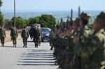 Σημαντικές μεταρρυθμίσεις στις Ένοπλες Δυνάμεις: Τέλος η θητεία σε Ναυτικό και Αεροπορία, μισθός έως 100 ευρώ για τους φαντάρους