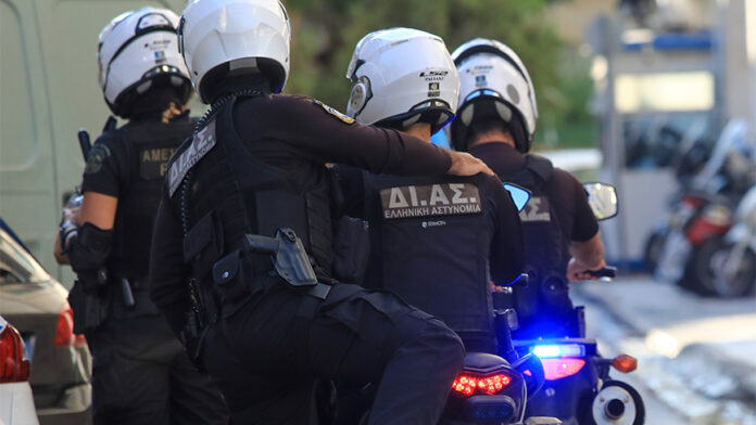 Απειλές και μαφιόζικες τακτικές από μεταφορική στη Δυτική Αττική – Συλλήψεις και TikTok «αστέρας»