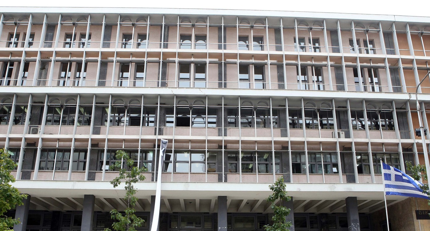 Θεσσαλονίκη: Μητέρα καταδικάστηκε για επίθεση στην κόρη της επειδή παρακολουθούσε πορνό