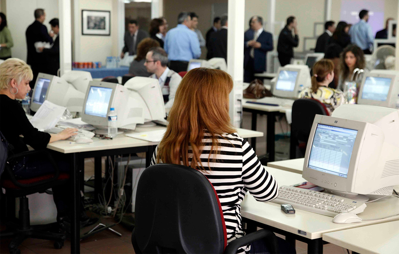 Φορολογικές δηλώσεις: Λήγει απόψε η προθεσμία – Ποιοι απειλούνται με πρόστιμο