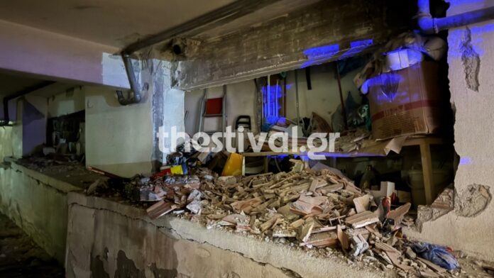 Δυνατή έκρηξη σε πολυκατοικία στη Θεσσαλονίκη: Σοβαρές ζημιές – Τρομοκρατική ενέργεια υποψιάζεται η Αστυνομία