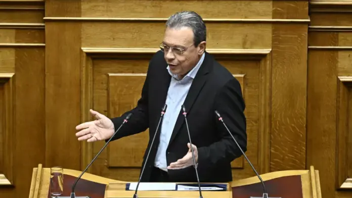 Φάμελλος: Ο κ. Μητσοτάκης προτίμησε να «γελοιοποιηθεί», καθώς «δεν άντεχε μία κοινοβουλευτική ήττα»