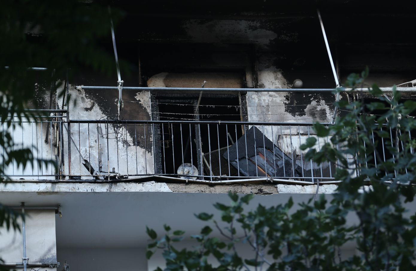 Αίνιγμα με την πυρκαγιά στην κατοικία του Πέτρου Φιλιππίδη στην Πατησίων – Υποψίες για εμπρησμό