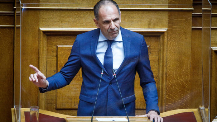 Γεραπετρίτης: Στο τελευταίο 10ήμερο σημειώθηκαν τόσες αφίξεις μεταναστών όσες σε όλο το 2024