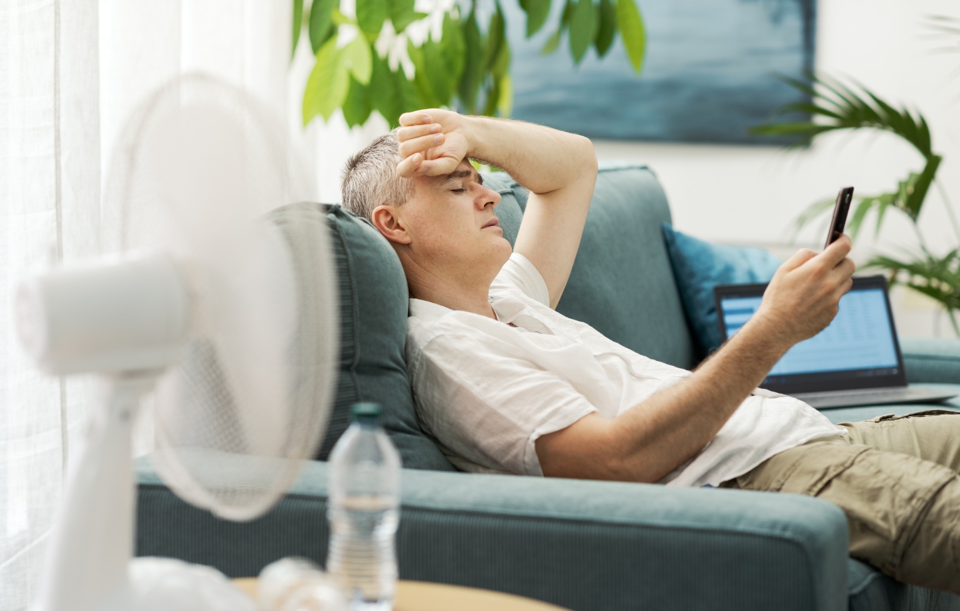 Η Ελλάδα αναμένεται να βιώσει πτώση 1,1% του ΑΕΠ φέτος εξαιτίας καύσωνα