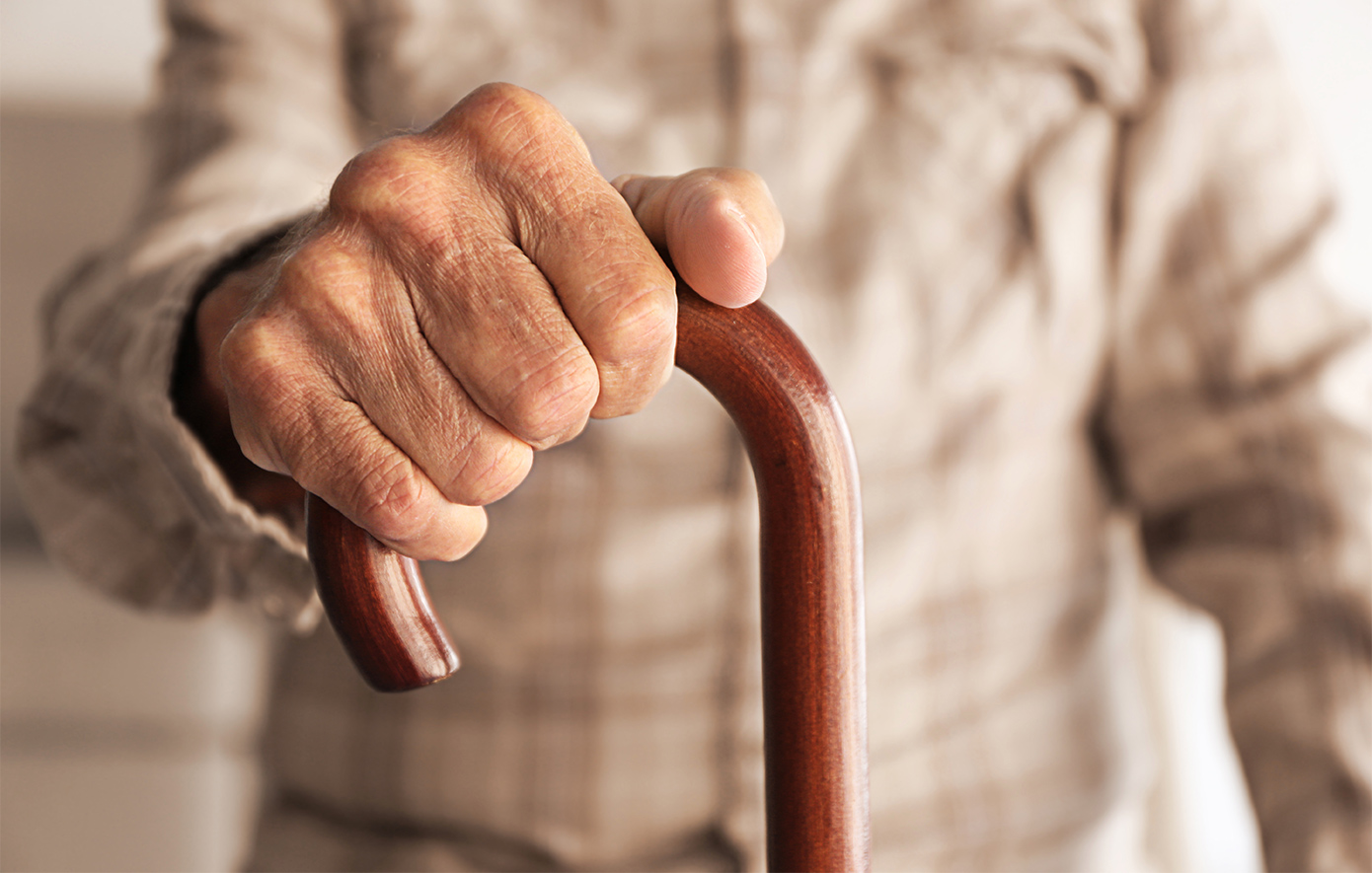 Για ασελγείς πράξεις σε 16χρονη συνελήφθη 94χρονος στη Ρόδο