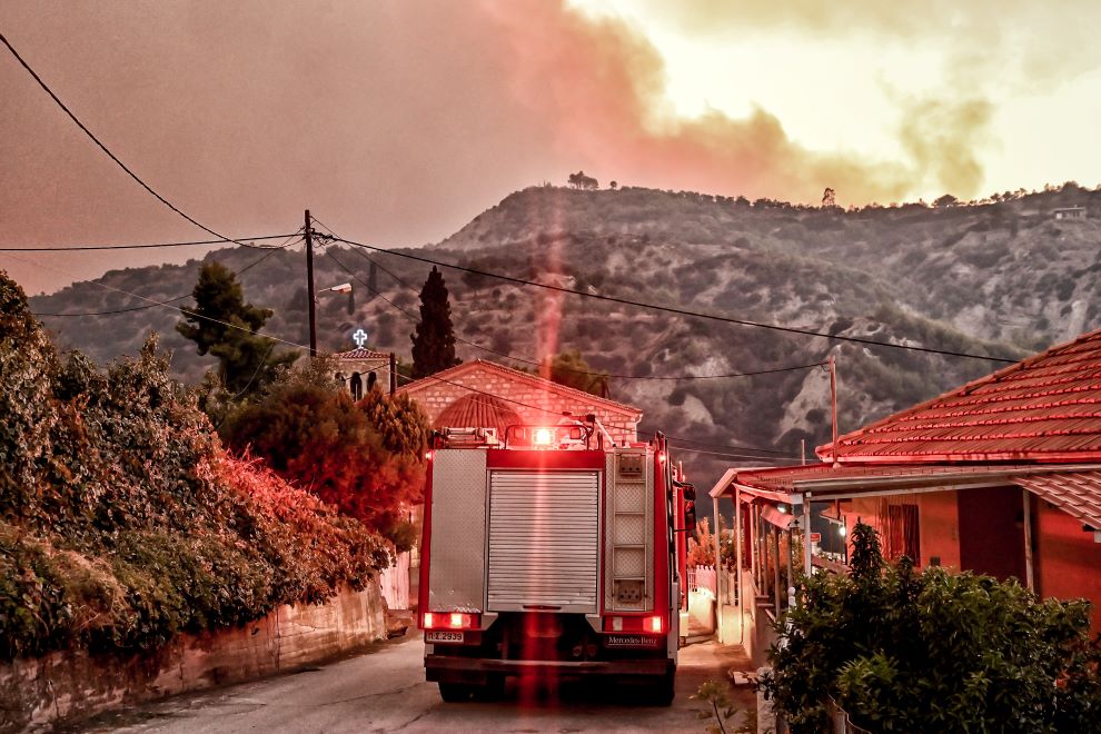 Πυρκαγιά σε αγροτοδασική περιοχή στα Κύθηρα – Ενισχύσεις καταφθάνουν από Λακωνία
