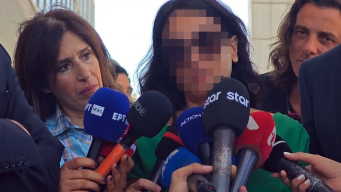 «Νιώθω δικαίωση» δηλώνει η δεύτερη καταγγέλλουσα ηθοποιός μετά την ετυμηγορία για τον Πέτρο Φιλιππίδη