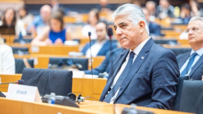 Περιφέρεια Αττικής εκπροσωπεί ΚΕΔΕ στο Ευρωκοινοβούλιο για τη Νησιωτικότητα