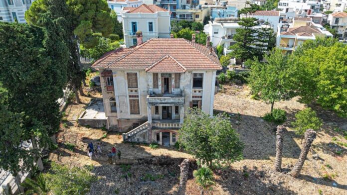 Δ, Μυτιλήνης: Συμφωνία για την ανακατασκευή του Κατσάνειου σε Βρεφονηπιακό – Παιδικό Σταθμό