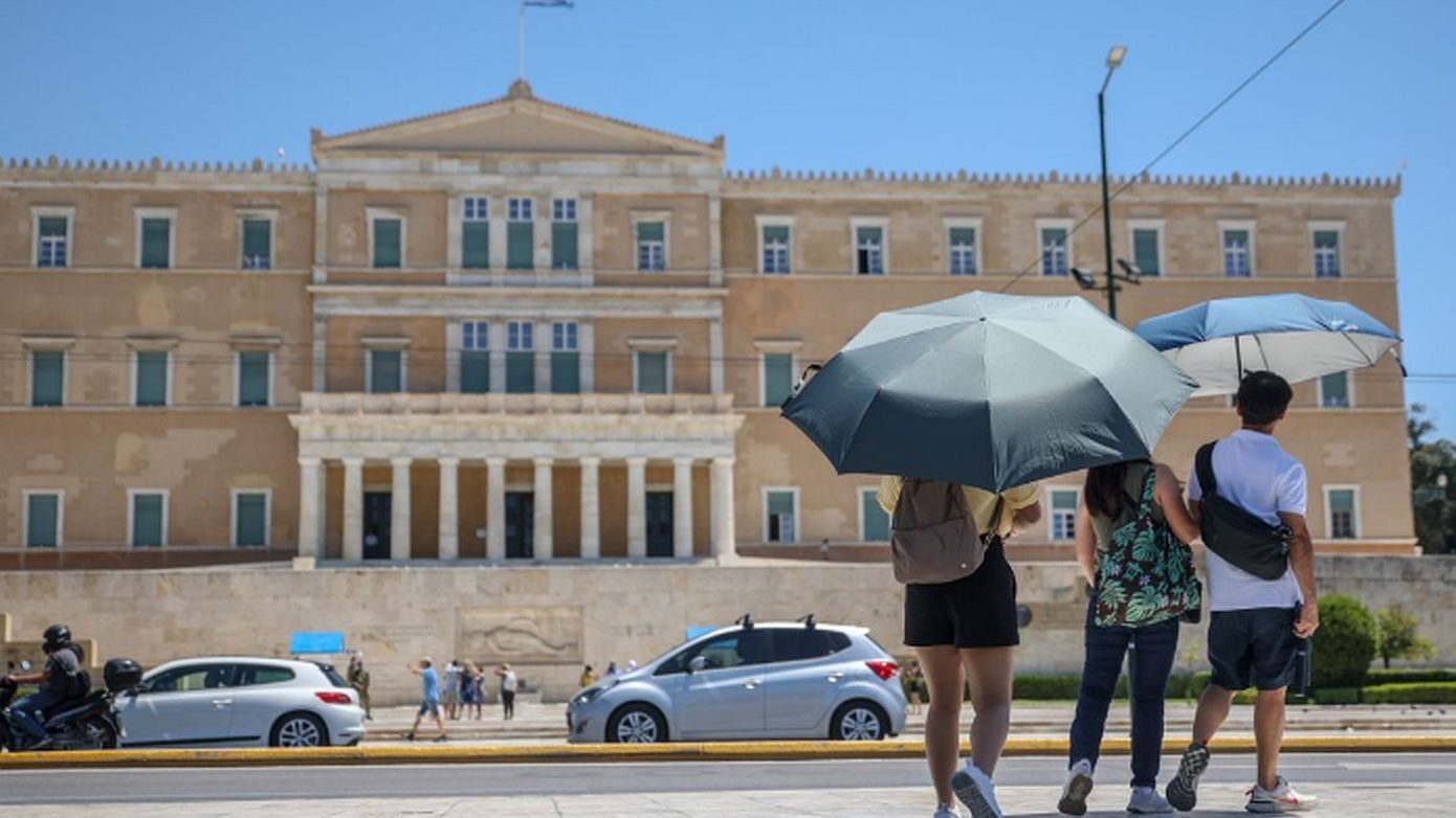 Υπουργείο Εργασίας: Έκτακτα μέτρα προστασίας των εργαζομένων στον ιδιωτικό τομέα από τον επικίνδυνο καύσωνα τη Δευτέρα 7 Ιουλίου