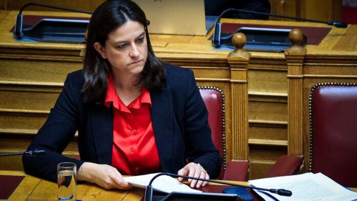 Κεραμέως: Κατέρρευσε το φράγμα του 8% η ανεργία στην Ελλάδα τον Μάιο