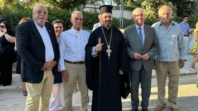 Δ. Κηφισιάς: Η Αγ. Μαρίνα Εκάλης φιλοξένησε την Τιμία Χείρα του Αγ. Νεκταρίου