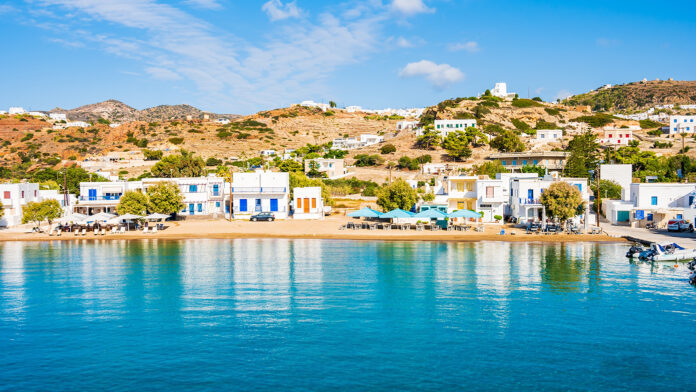 Έντονο επενδυτικό ενδιαφέρον για γη στα ελληνικά νησιά – Τιμές σε κορυφαία επίπεδα δεκαετίας