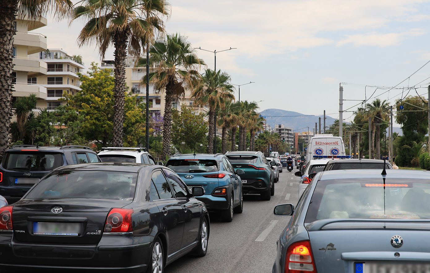 Βραδινές κυκλοφοριακές αλλαγές στη λεωφόρο Ποσειδώνος λόγω έργων
