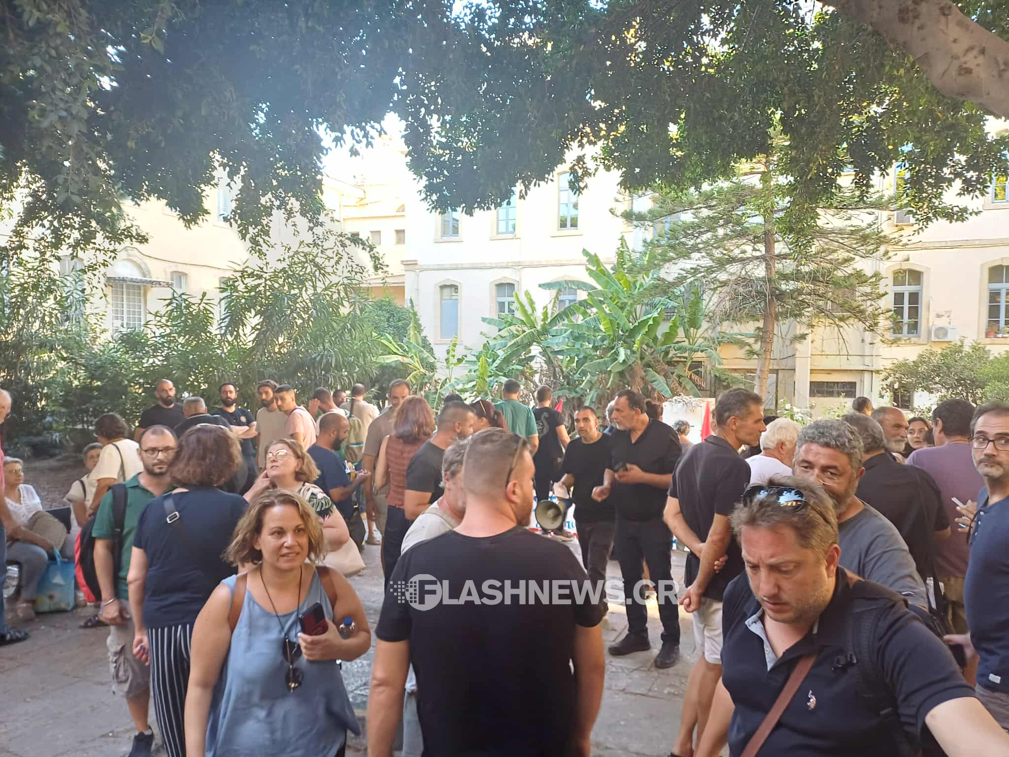 Καταδικάστηκαν οι τέσσερις κατηγορούμενοι για την επίθεση στα γραφεία του ΚΚΕ στα Χανιά