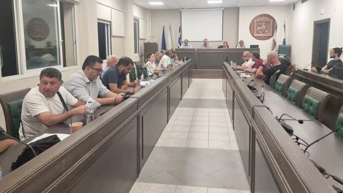 Δ.Σ. Κομοτηνής: Ομόφωνη αποδοκιμασία της τοποθέτησης Ζαχαράκη για την Κομοτηνή