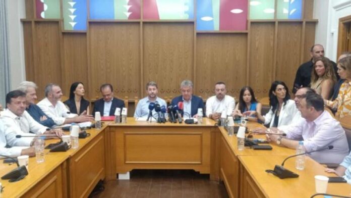 Π. Κρήτης: Σειρά συσκέψεων για το μεταναστευτικό κατόπιν πρόσκλησης του Ν. Ανδρουλάκη