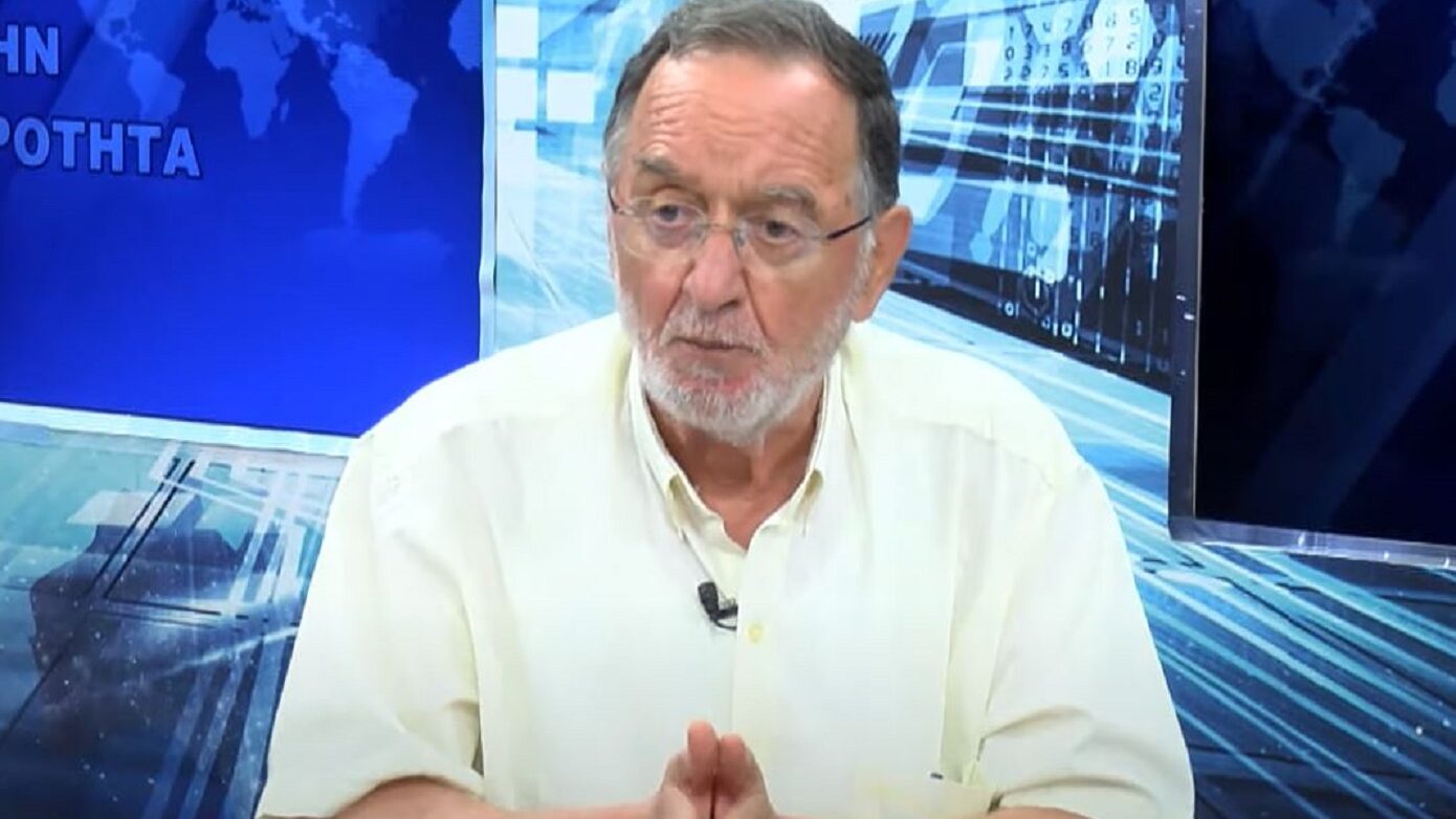 Λαφαζάνης για την «εισβολή» στο Συμβούλιο αρχηγών του ‘15: Ο Παυλόπουλος είναι μυθομανής, ο Τσίπρας με προσκάλεσε