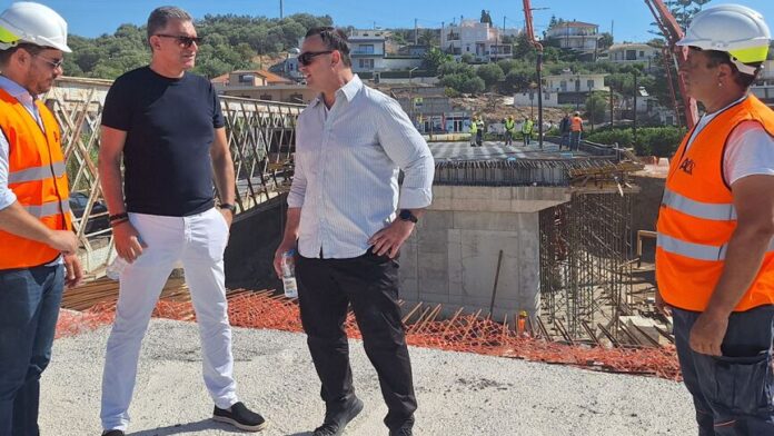 Επιθεώρηση Αντιπεριφερειάρχη Λακωνίας στις εργασίες νέας γέφυρας του Ευρώτα