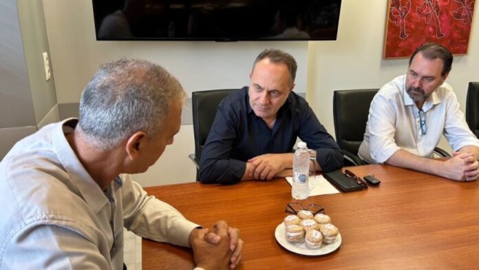 Σύσκεψη Δημάρχου με τον καινούργιο Διοικητή του Γ.Ν. Λαμίας