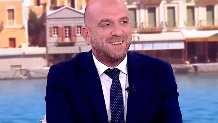 Μάνος Λογοθέτης για μεταναστευτικό: Αυτή η εικόνα δεν μας τιμά – Απαιτείται δομή με ανθρώπινες συνθήκες