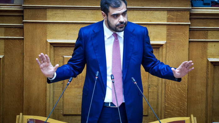 Παύλος Μαρινάκης για ΠΑΣΟΚ: Στήριξε την ένσταση αντισυνταγματικότητας και μετά «παρών» – Το απόλυτο μπέρδεμα