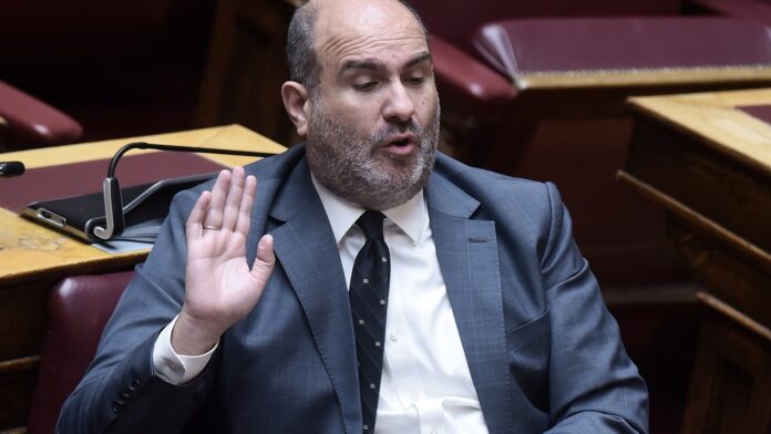 Ο Κασσελάκης κατέθεσε αγωγή εναντίον του Δημήτρη Μαρκόπουλου – Η αντίδραση του βουλευτή της ΝΔ