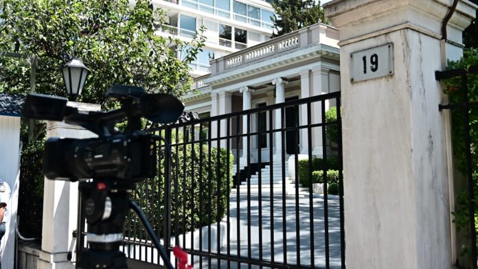 «Να αποτραπεί νέα μεταναστευτική διαδρομή από την ανατολική Λιβύη» – Τι συζήτησε το ΚΥΣΕΑ υπό τον Κυριάκο Μητσοτάκη