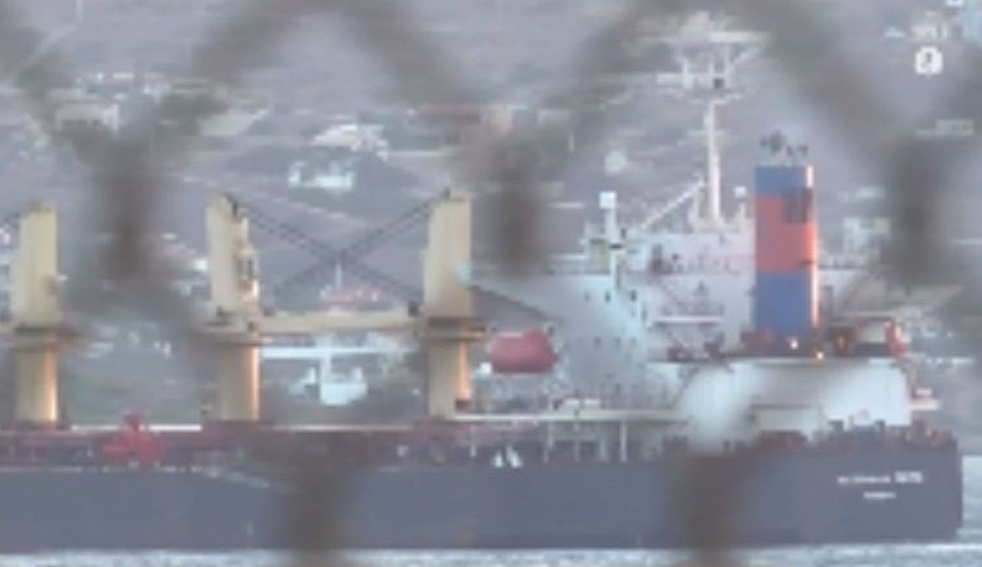 Στο Λαύριο κατέπλευσε το πλοίο με 520 μετανάστες από Κρήτη – Κατευθύνονται στη δομή Μαλακάσας