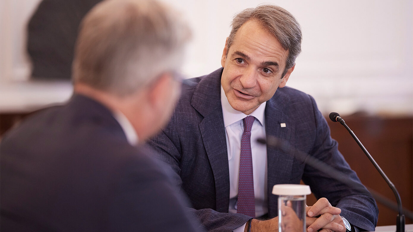 Μητσοτάκης σε επίτροπο μετανάστευσης: Οι Αρχές της ανατολικής Λιβύης οφείλουν να αναλάβουν άμεση δράση για να σταματήσουν οι ροές προς την Ελλάδα