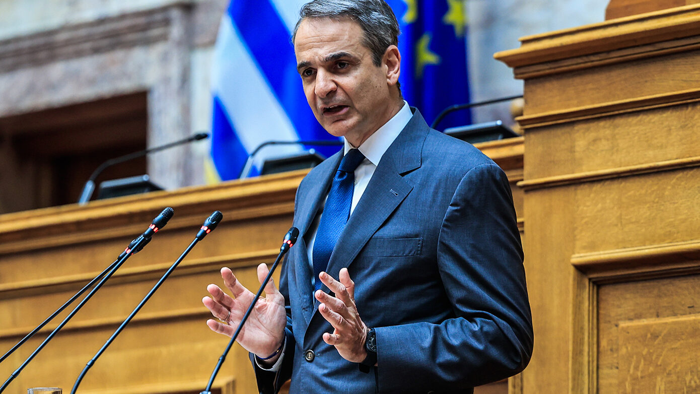 Απευθείας η ομιλία Μητσοτάκη στη Βουλή για τον ΟΠΕΚΕΠΕ