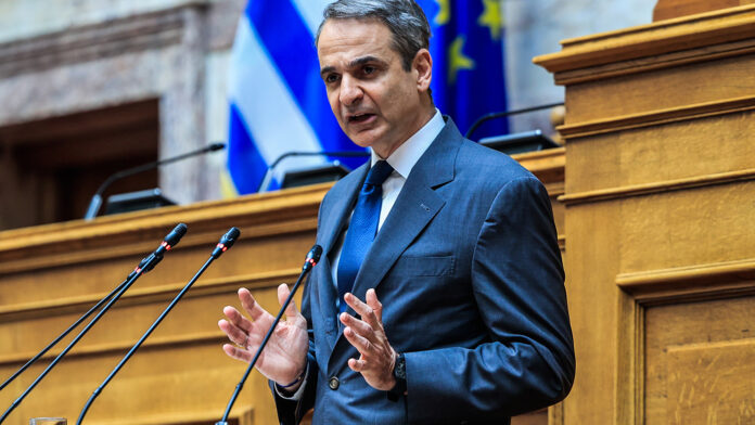 Απευθείας η ομιλία Μητσοτάκη στη Βουλή για τον ΟΠΕΚΕΠΕ