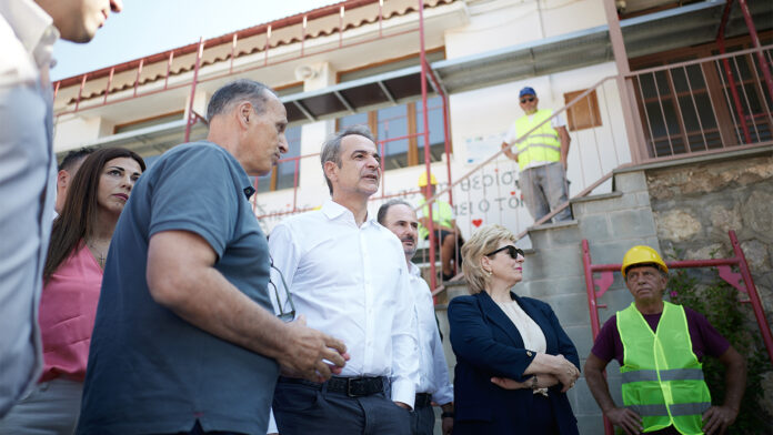 Μητσοτάκης στο 2ο Δημοτικό Καρπενησίου – Ένα από τα 430 σχολεία που αναβαθμίζονται μέσω του προγράμματος «Μαριέττα Γιαννάκου»