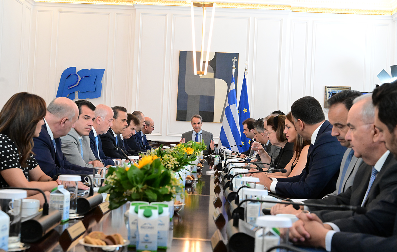 Μητσοτάκης: Καθοριστική χρονιά το 2026, να μη χαθεί ούτε ευρώ από το Ταμείο Ανάκαμψης