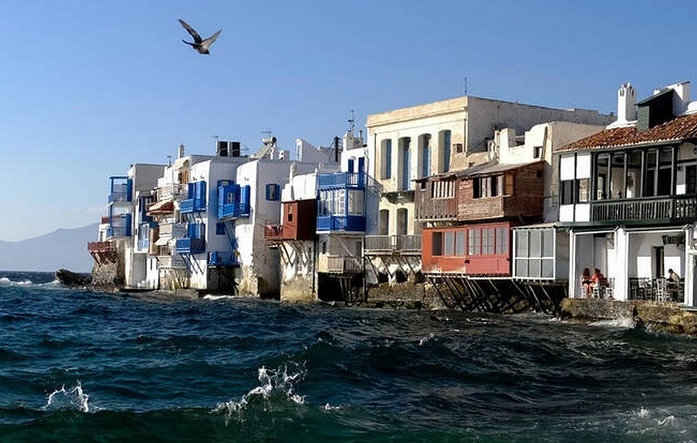 Αποκαλύφθηκε κύκλωμα αστυνομικών διακινητών ναρκωτικών στη Μύκονο – Οι συνομιλίες που τους «ξεσκέπασαν»