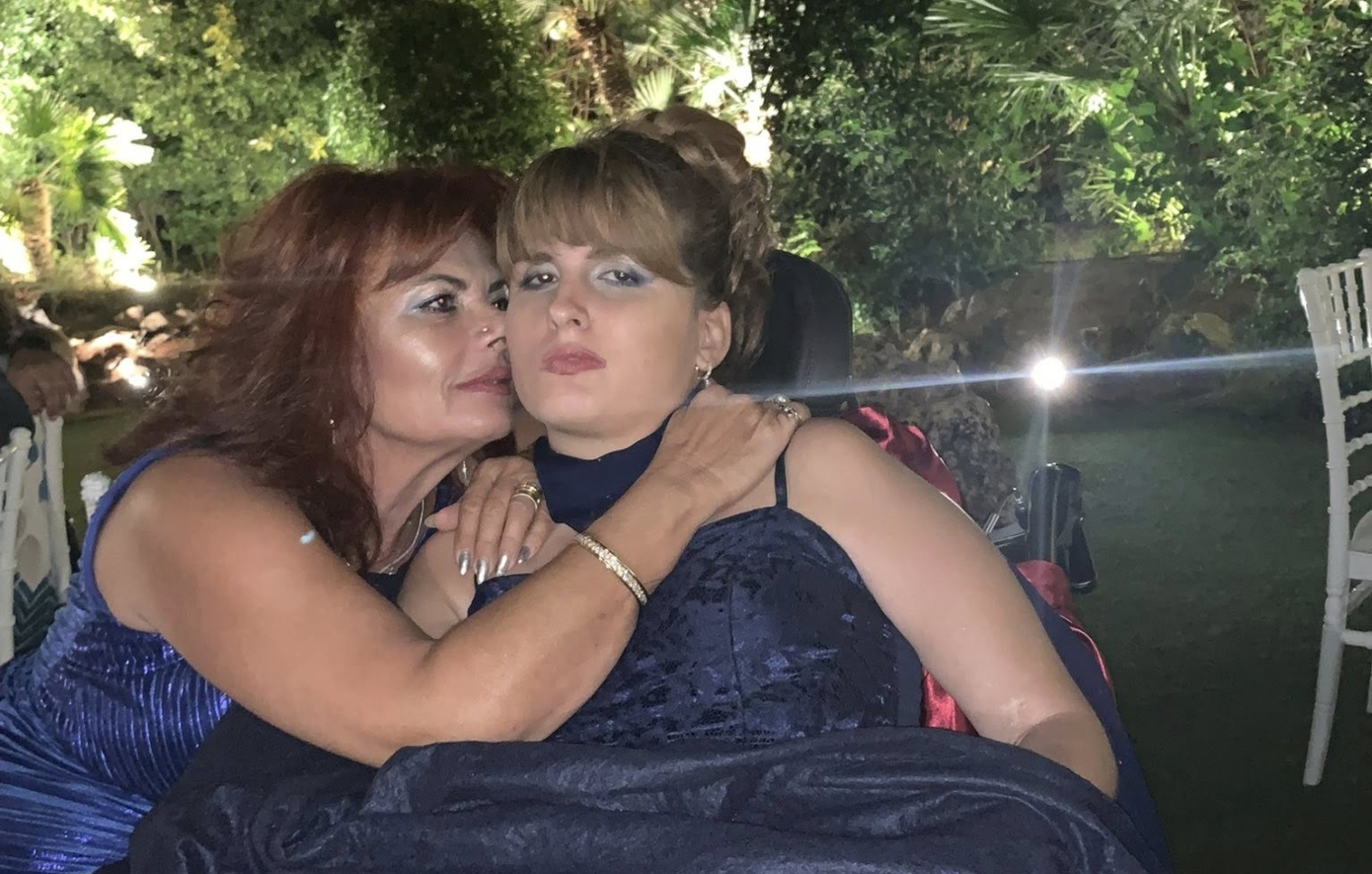 13 χρόνια από την επίθεση στη Μυρτώ στην Πάρο – «Σαν σήμερα ένα κτήνος κατέστρεψε το κεφάλι του παιδιού μου», αναφέρει η μητέρα της