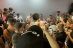 Σάλος στη Ζάκυνθο: «Αγώνας» στοματικού έρωτα μπροστά σε όλους σε κλαμπ από τουρίστες – Καταιγίδα αντιδράσεων